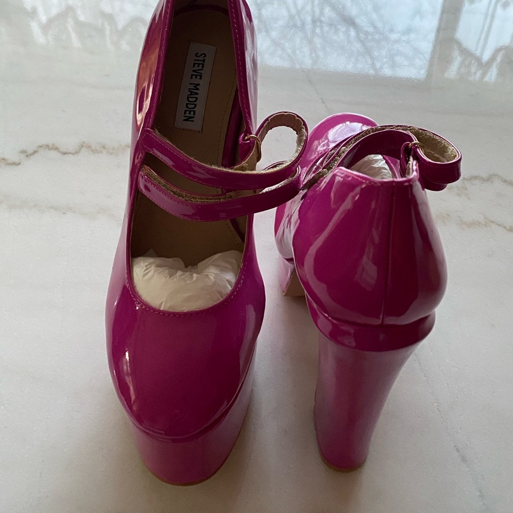 NWT Steve Madden Adapts Mary Jane Style Sky Rise Platform Heels Size 8. - Picture 3 of 10
